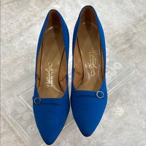 Vintage 1950’s Naturalizer Cobalt Blue Heels Elegant Suede Design Narrow Width